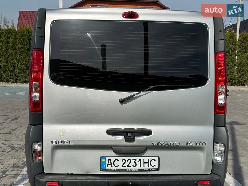 Минивэн Opel Vivaro 2002 в Луцке