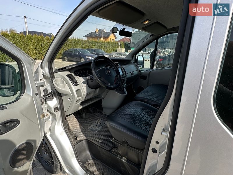 Минивэн Opel Vivaro 2002 в Луцке