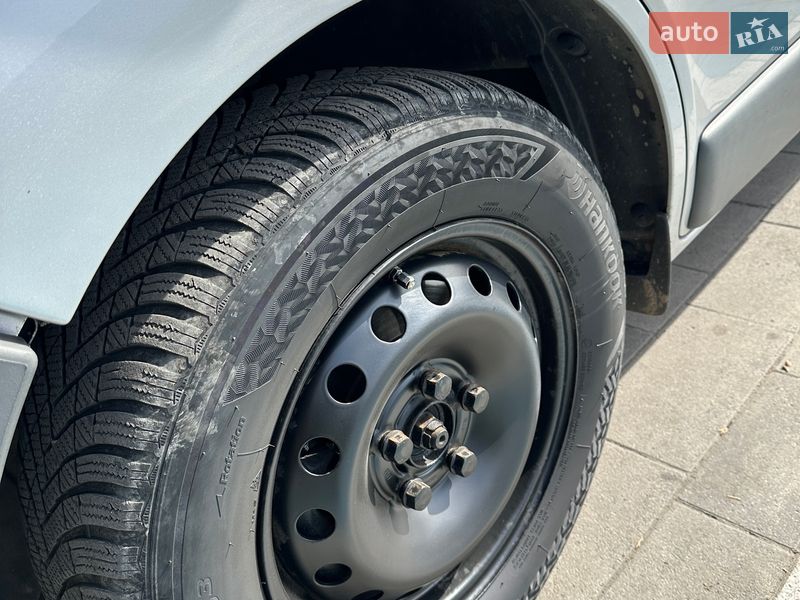 Минивэн Opel Vivaro 2002 в Луцке