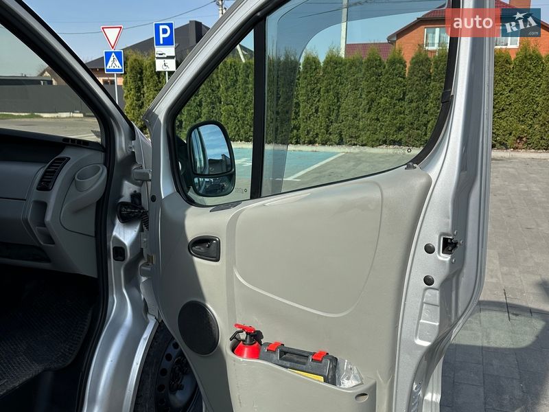 Минивэн Opel Vivaro 2002 в Луцке