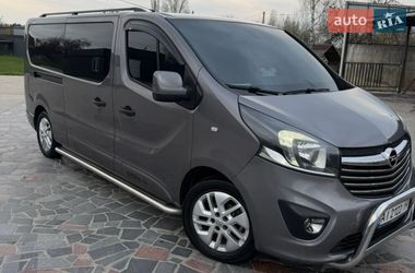 Мінівен Opel Vivaro 2015 в Києві