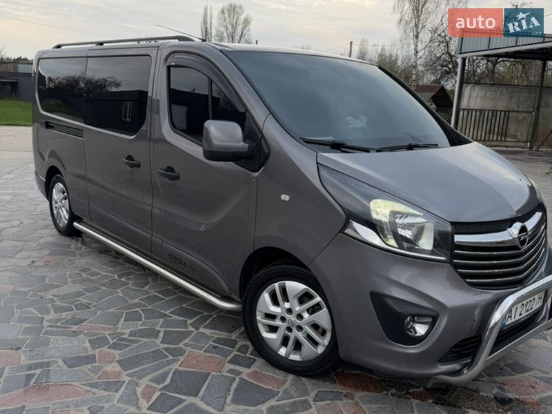 Мінівен Opel Vivaro 2015 в Києві