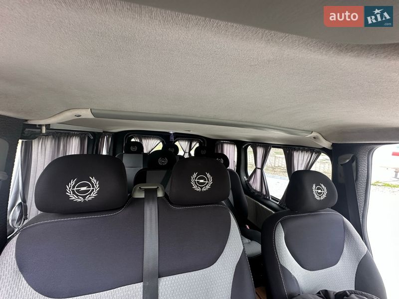 Минивэн Opel Vivaro 2006 в Ямполе