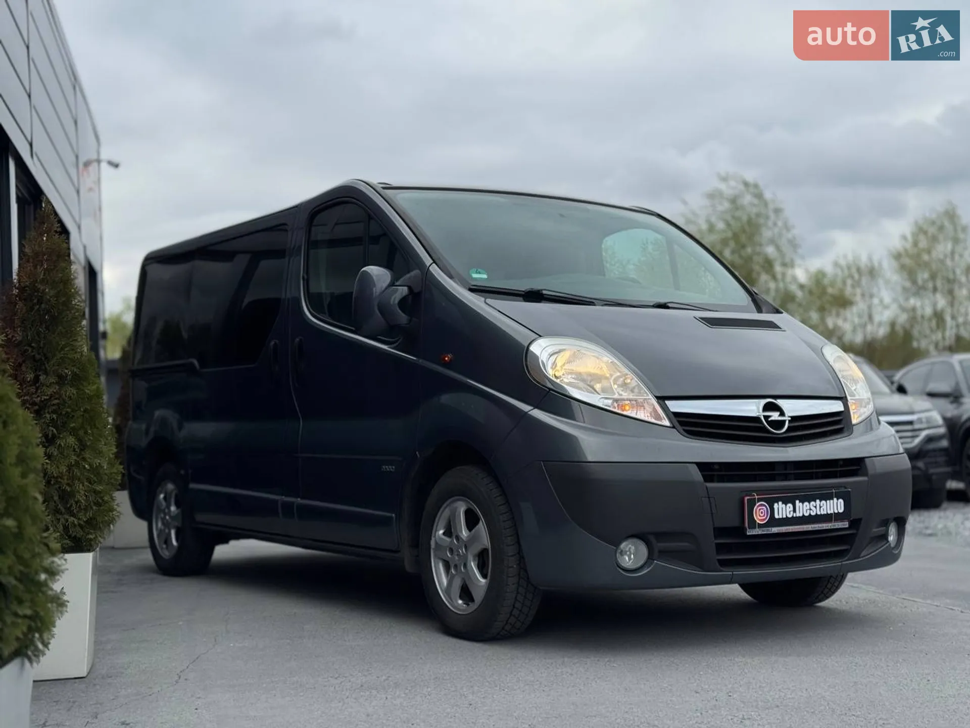 2010 Opel Vivaro - мініатюра 7