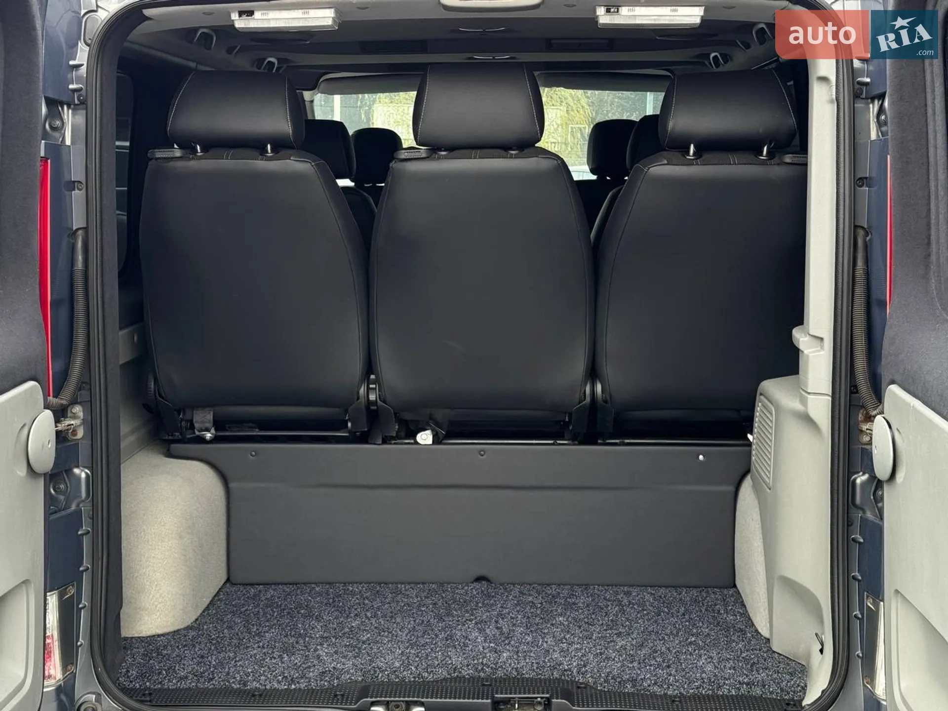2010 Opel Vivaro - мініатюра 43