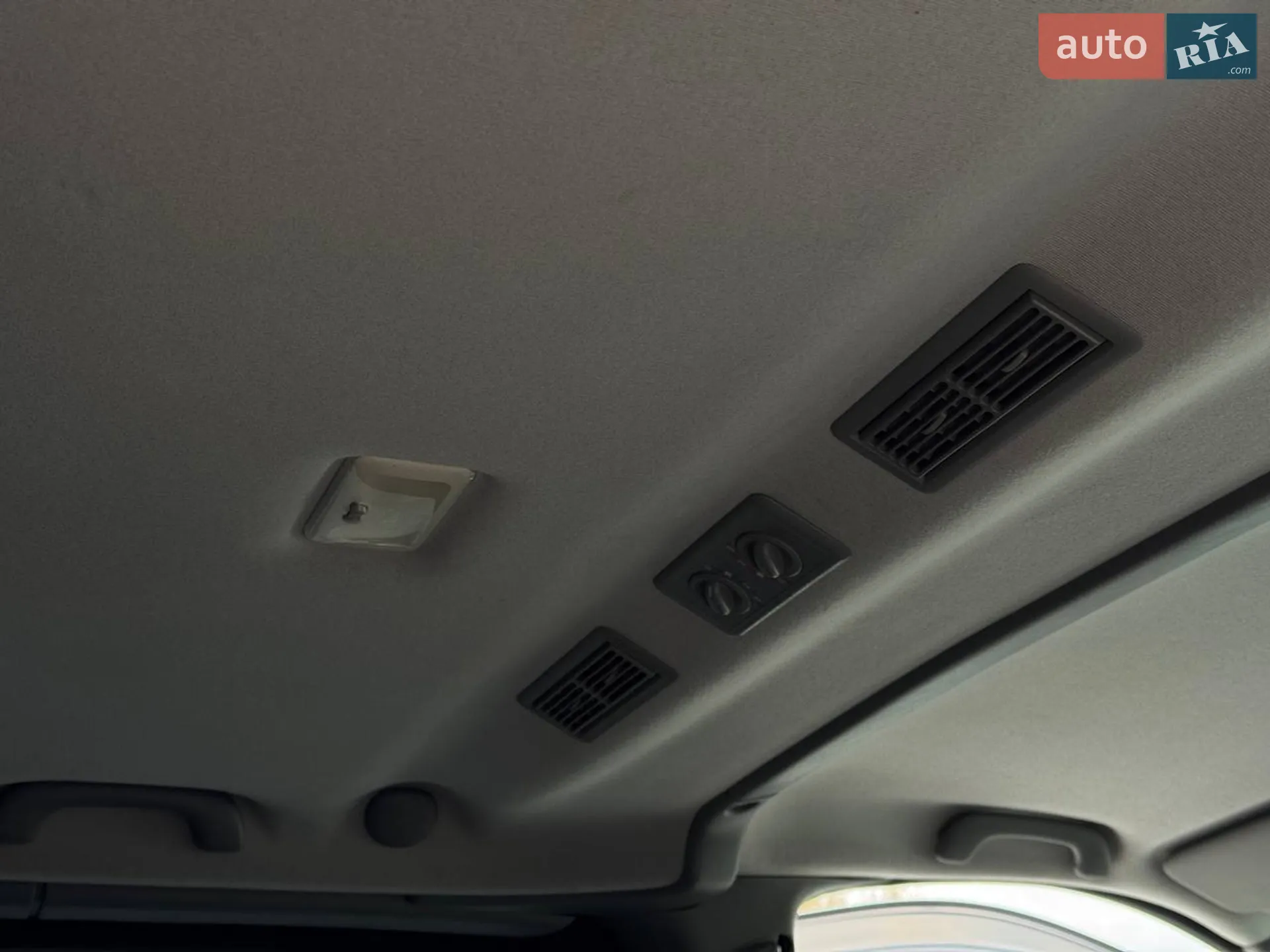 2010 Opel Vivaro - мініатюра 47