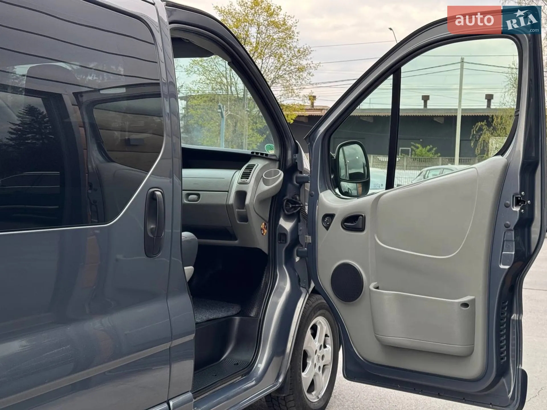2010 Opel Vivaro - мініатюра 54