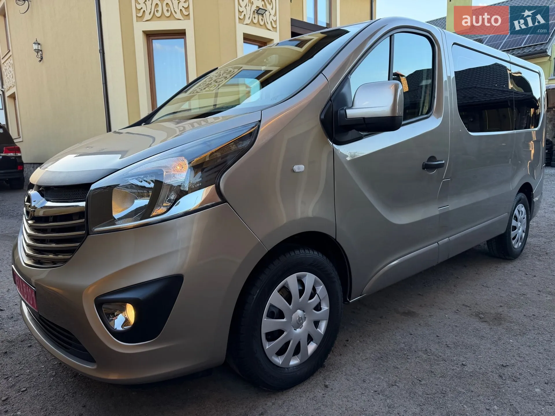 2016 Opel Vivaro - фото 1