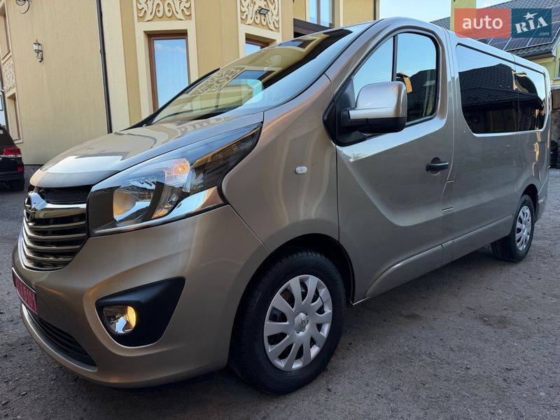 Opel Vivaro 2016