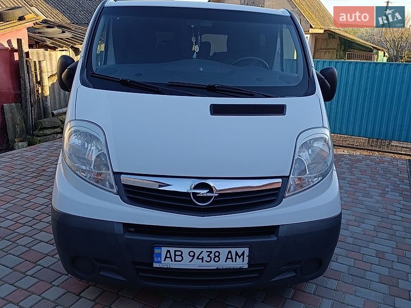 Opel Vivaro 2012
