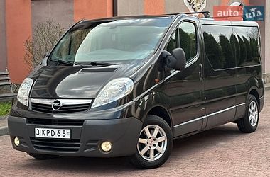 Мінівен Opel Vivaro 2011 в Стрию