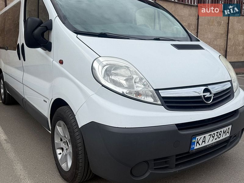Opel Vivaro 2012