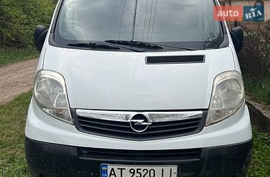 Минивэн Opel Vivaro 2007 в Снятине