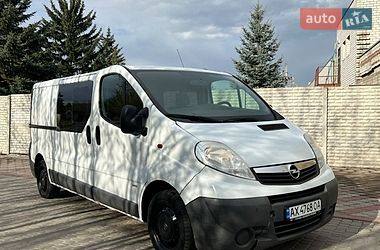 Грузопассажирский фургон Opel Vivaro 2013 в Харькове
