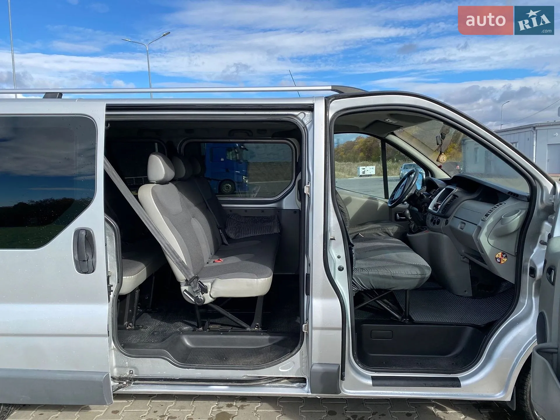 2011 Opel Vivaro - мініатюра 9