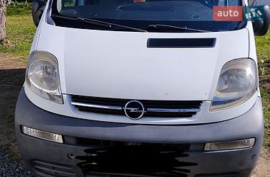 Мінівен Opel Vivaro 2004 в Ватутіному