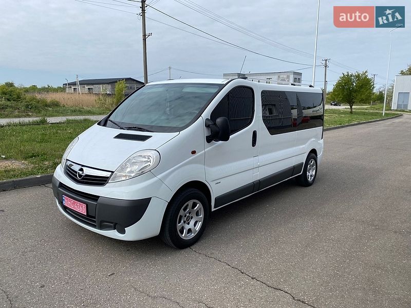 Opel Vivaro 2011