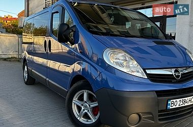 Мінівен Opel Vivaro 2008 в Кременці