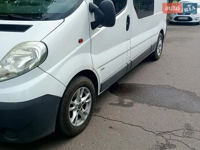 Opel Vivaro 2012