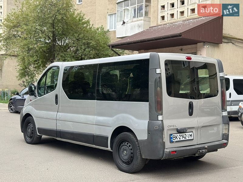 Минивэн Opel Vivaro 2002 в Луцке