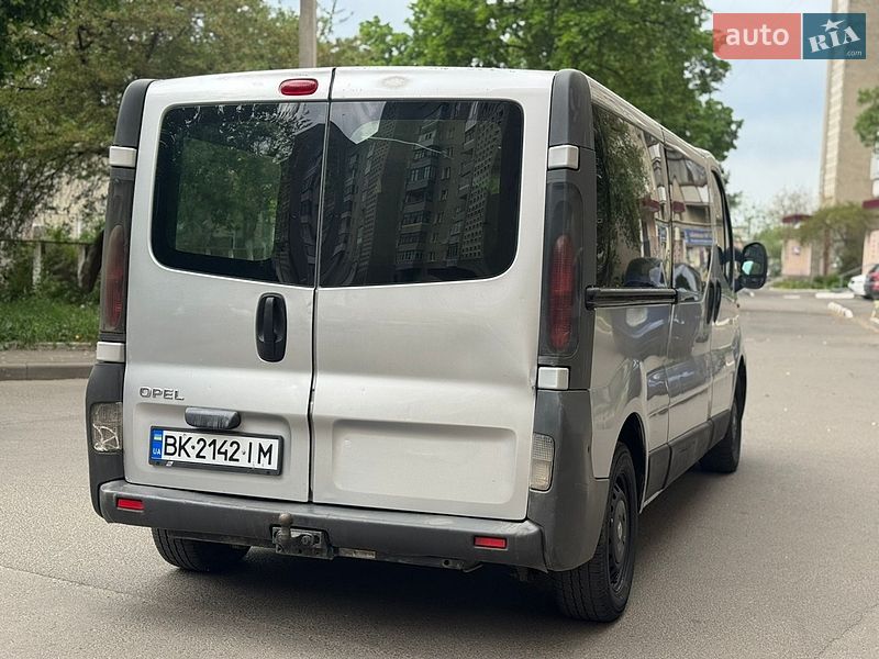 Минивэн Opel Vivaro 2002 в Луцке
