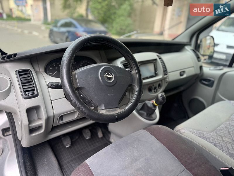 Минивэн Opel Vivaro 2002 в Луцке