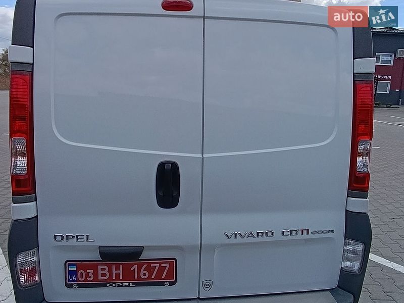 Грузовой фургон Opel Vivaro 2013 в Василькове