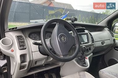 Грузопассажирский фургон Opel Vivaro 2006 в Рожнове