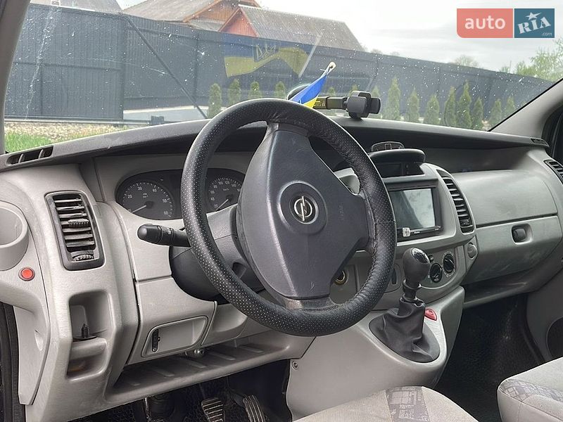 Грузопассажирский фургон Opel Vivaro 2006 в Рожнове