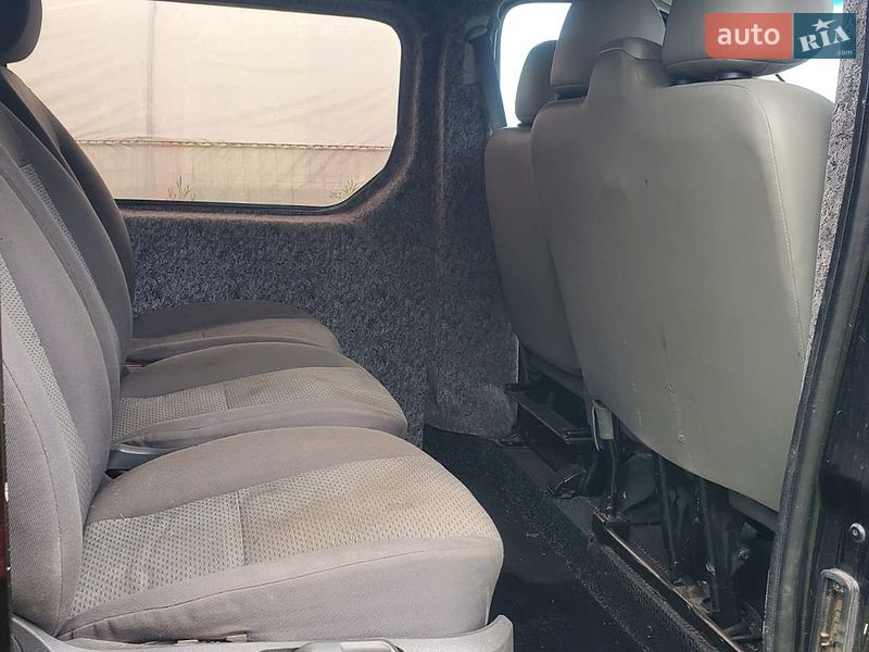 Грузопассажирский фургон Opel Vivaro 2006 в Рожнове
