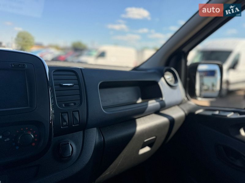 Минивэн Opel Vivaro 2018 в Киеве фото 54 Минивэн Opel Vivaro 2018 в Киеве