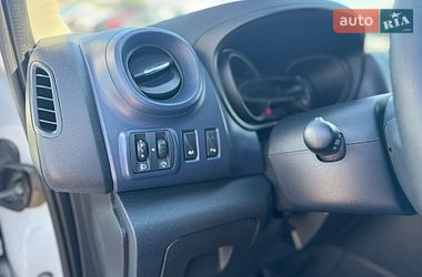 Минивэн Opel Vivaro 2018 в Киеве фото 56 Минивэн Opel Vivaro 2018 в Киеве