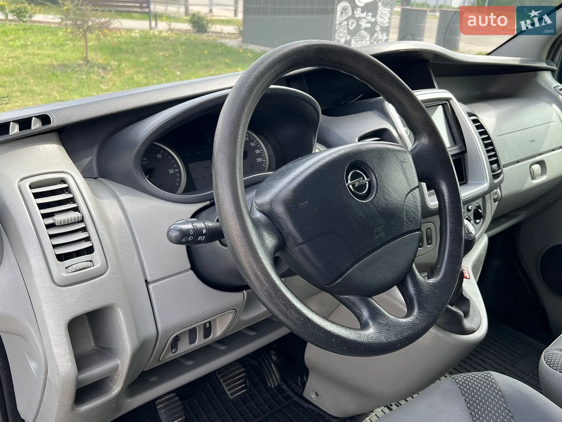 2010 Opel Vivaro - мініатюра 26