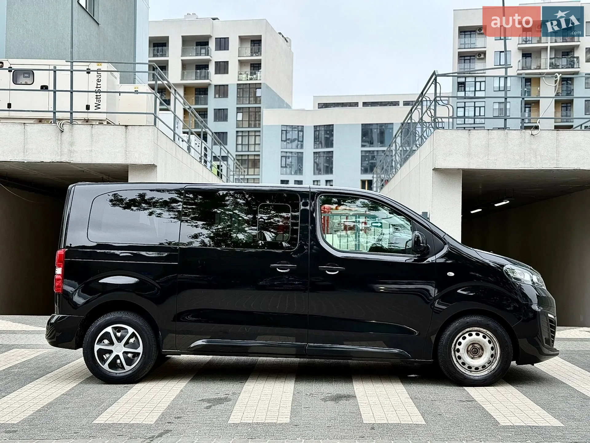 2021 Opel Vivaro - мініатюра 9