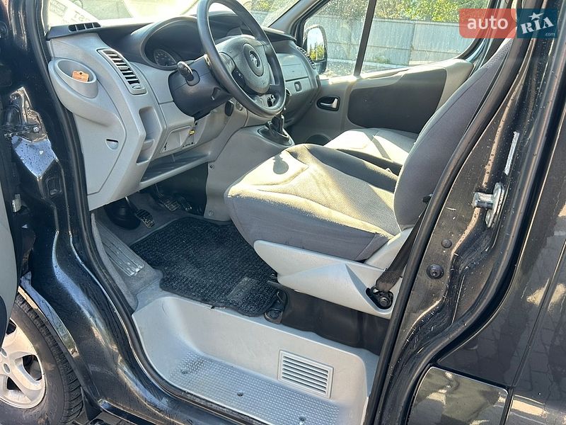 Мінівен Opel Vivaro 2011 в Луцьку