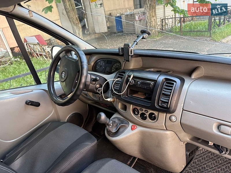 Грузовой фургон Opel Vivaro 2007 в Киеве фото 13 Грузовой фургон Opel Vivaro 2007 в Киеве