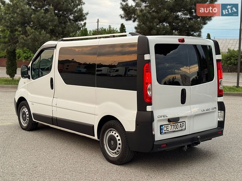 Минивэн Opel Vivaro 2014 в Черновцах