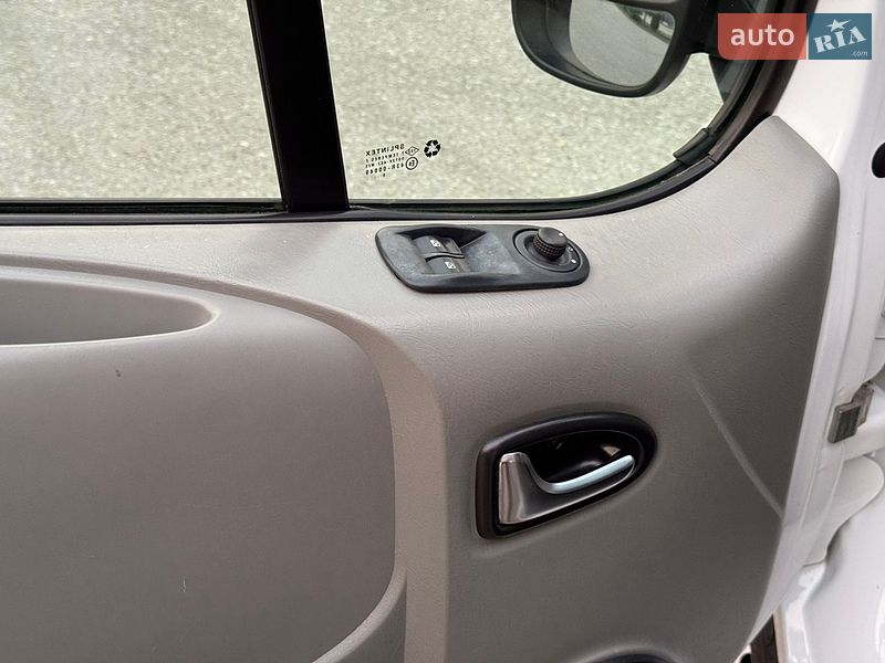 Минивэн Opel Vivaro 2014 в Черновцах