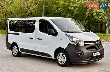 Мінівен Opel Vivaro 2015 в Миколаєві