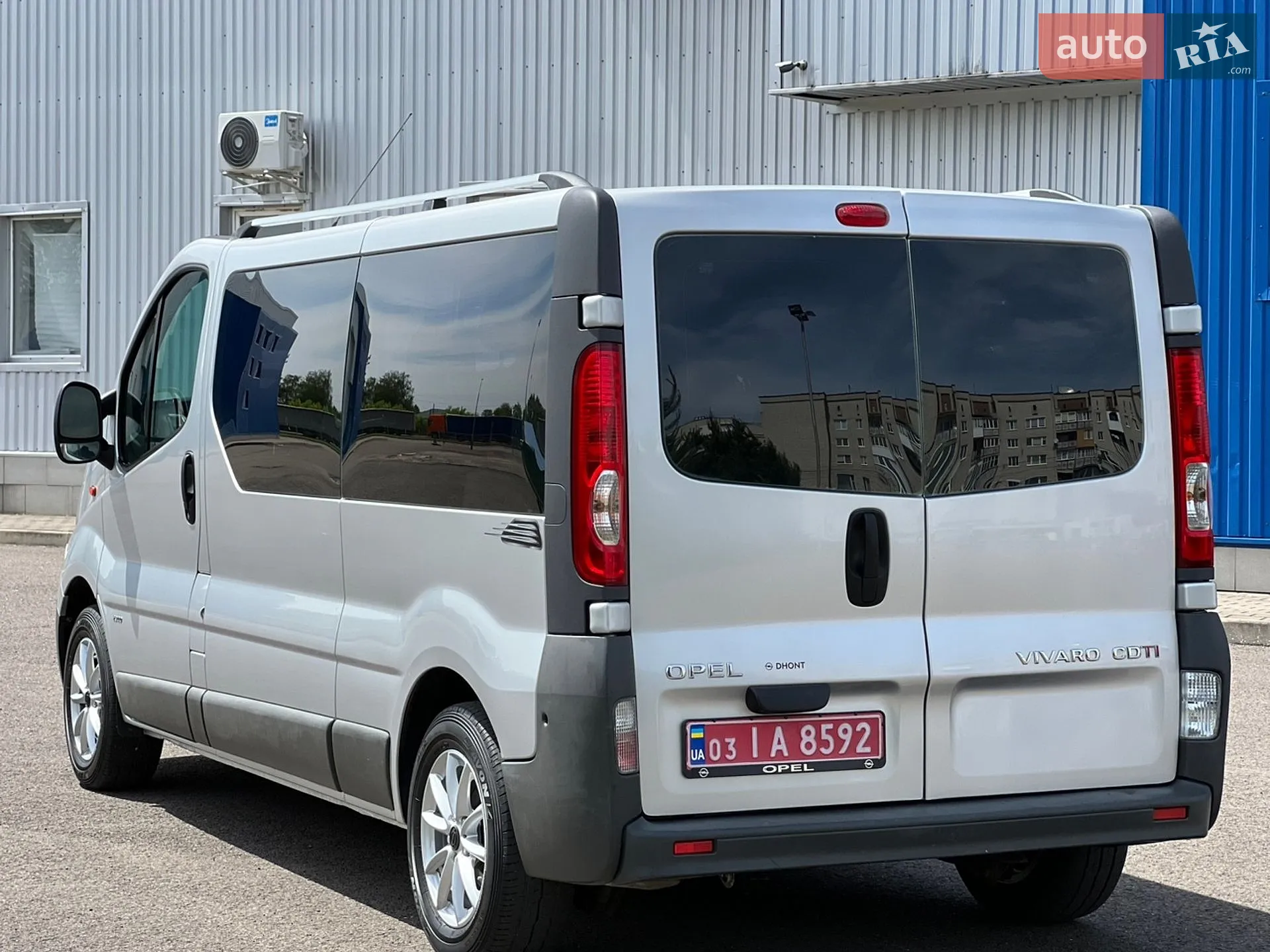 2010 Opel Vivaro - мініатюра 9