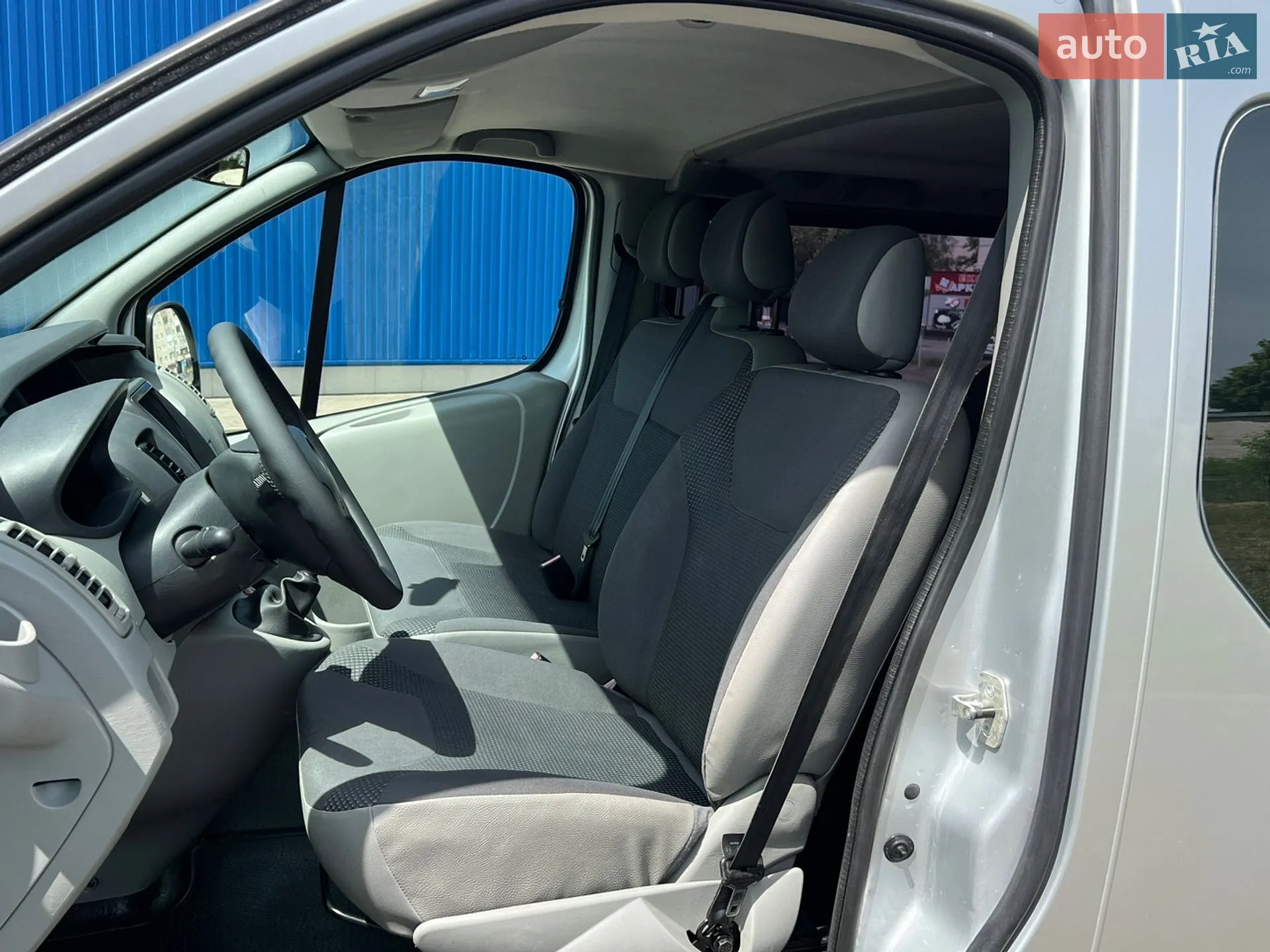 2010 Opel Vivaro - мініатюра 49