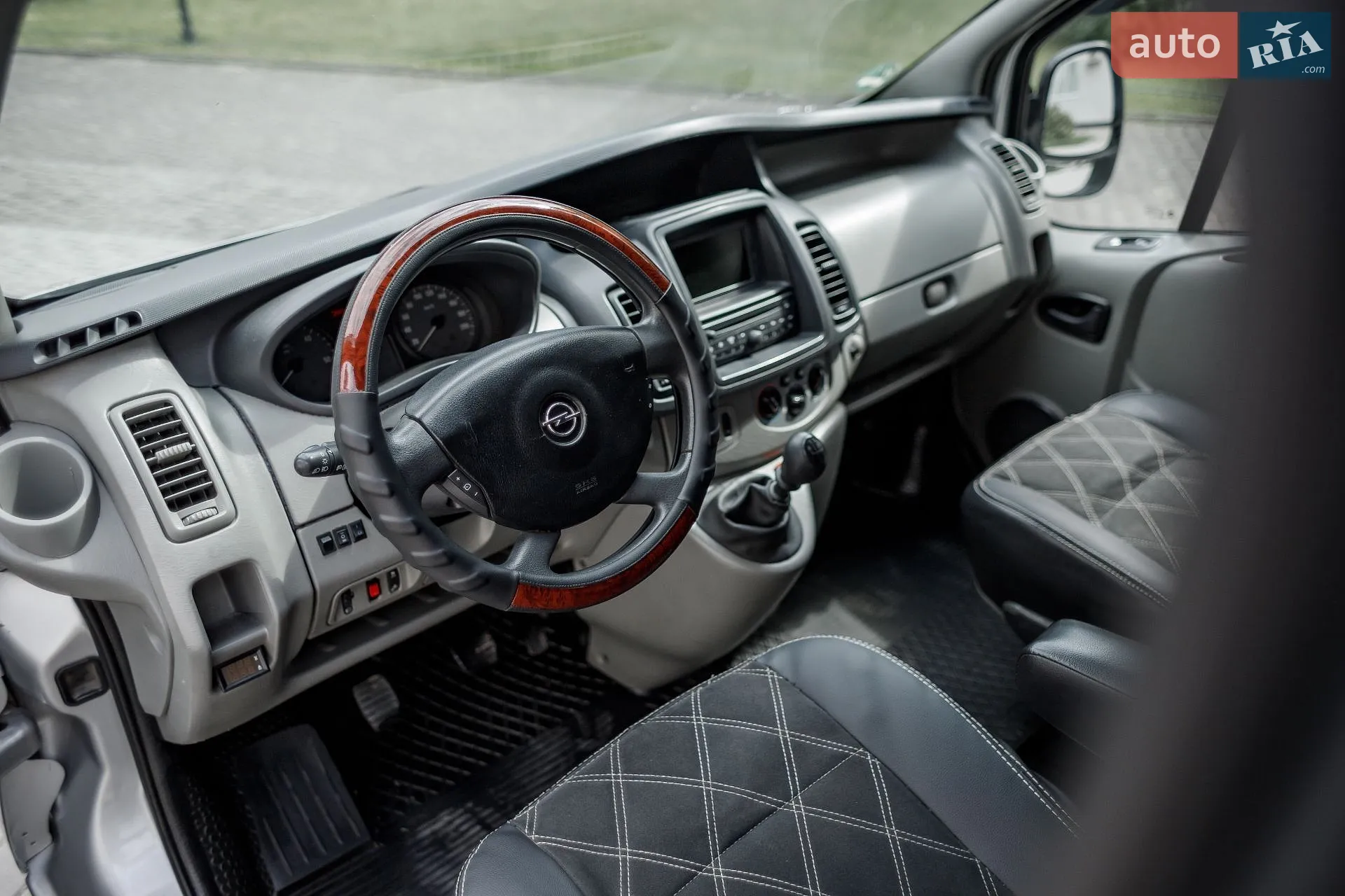 2010 Opel Vivaro - мініатюра 17
