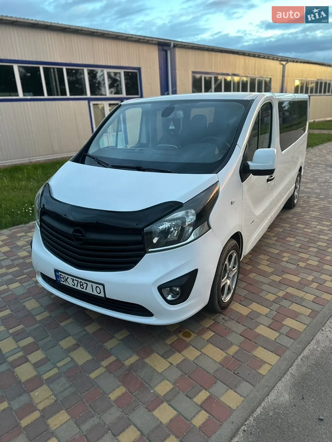 2015 Opel Vivaro - мініатюра 3