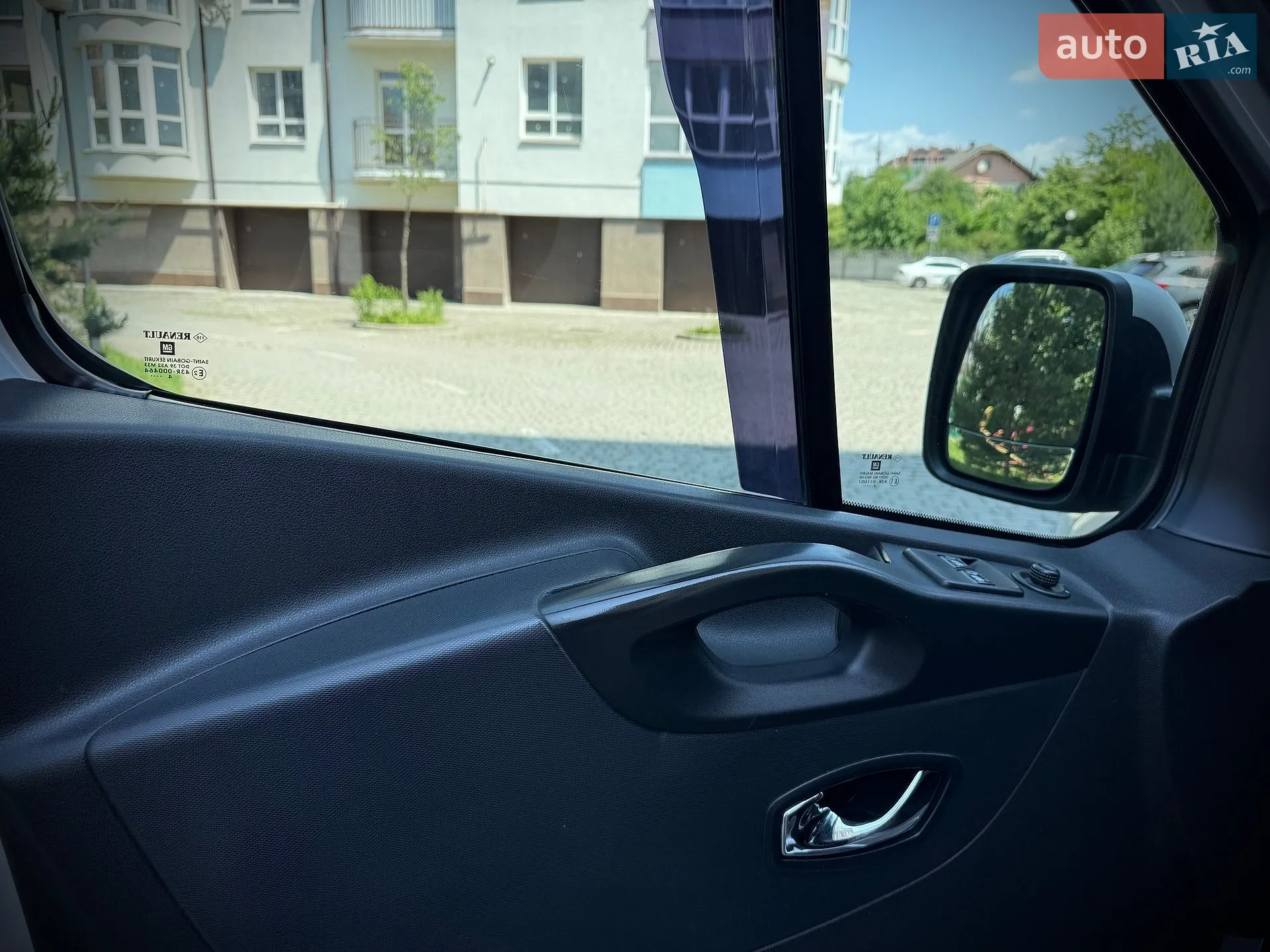 2015 Opel Vivaro - мініатюра 14