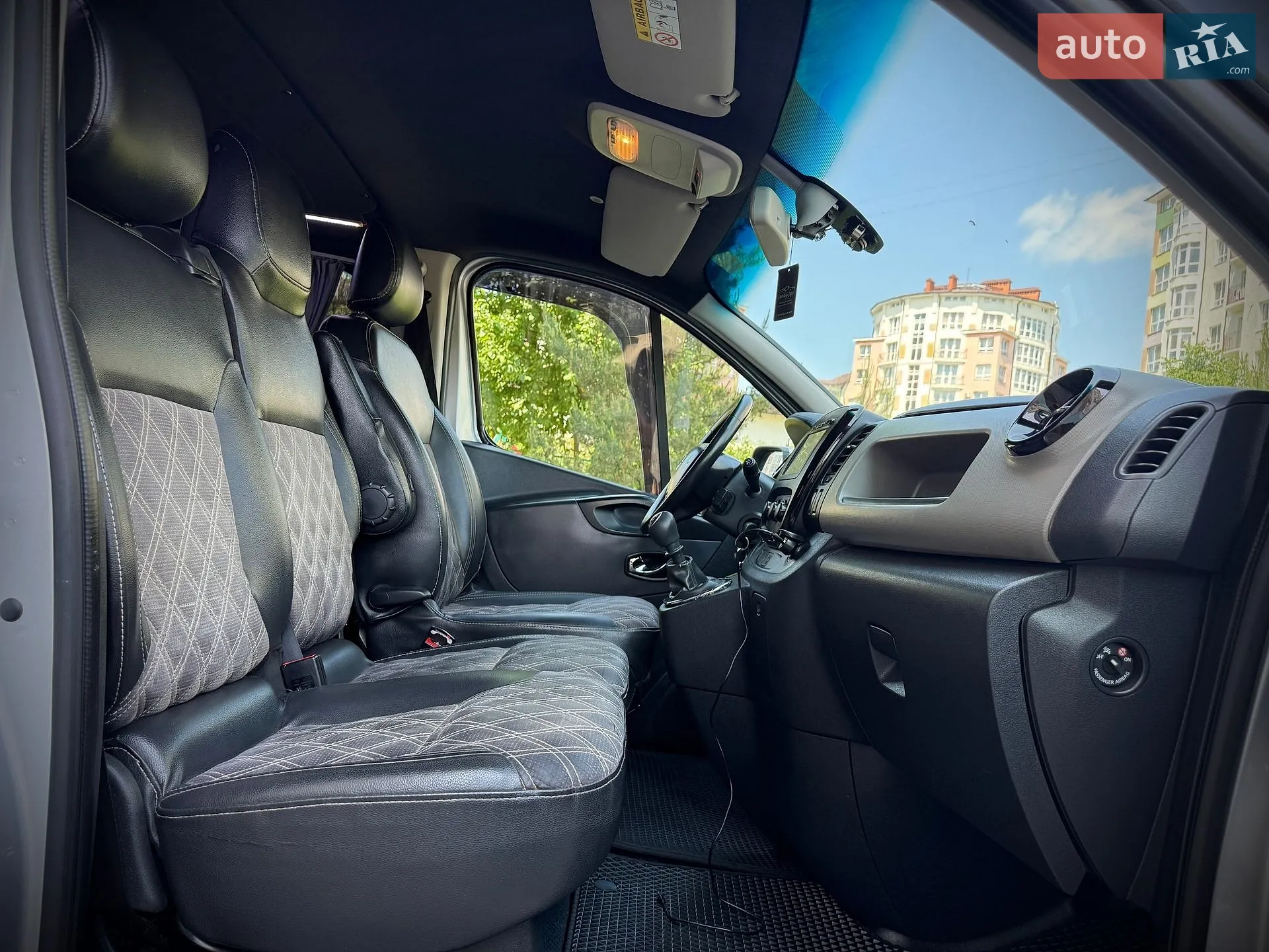 2015 Opel Vivaro - мініатюра 26
