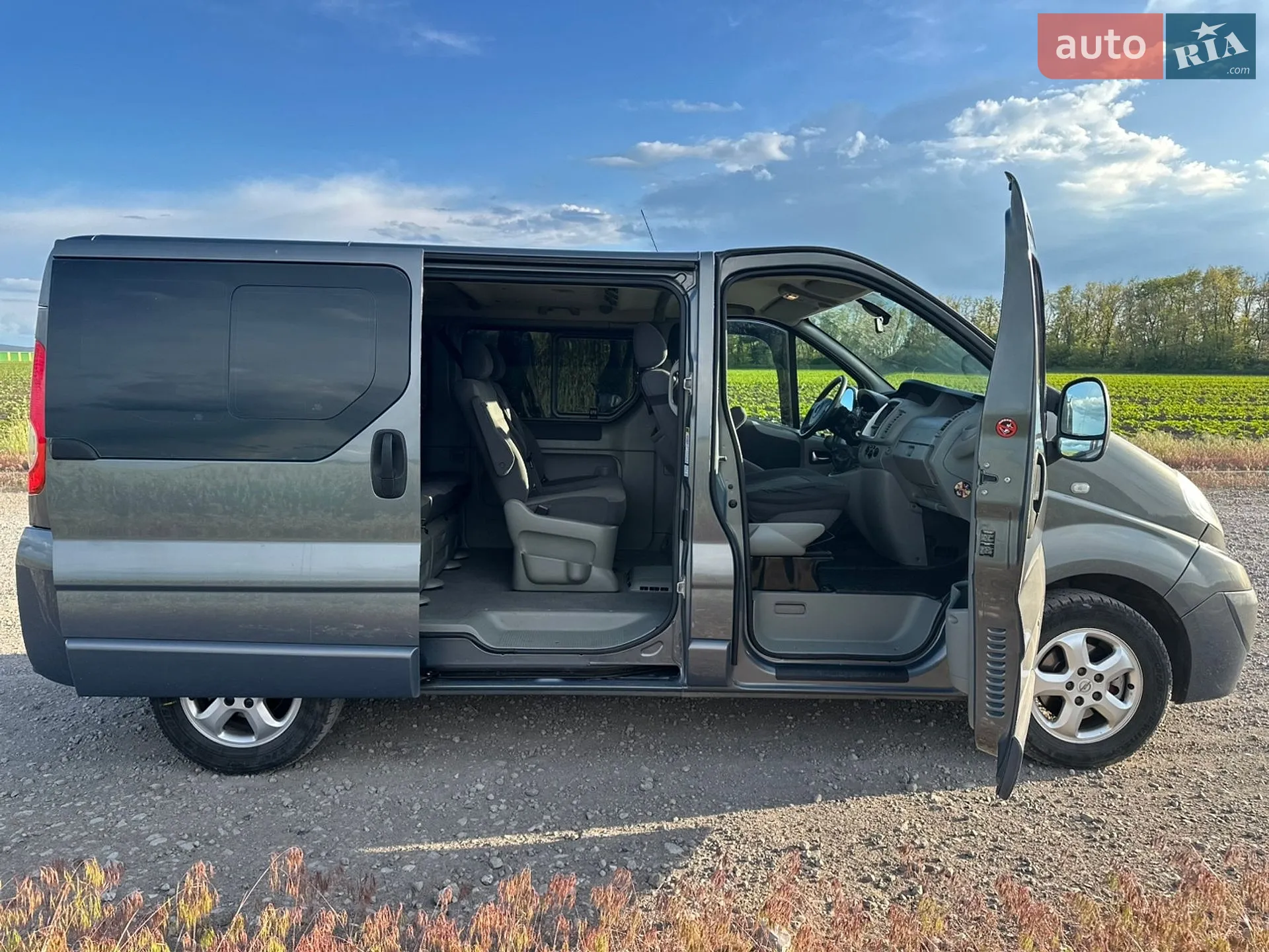 2010 Opel Vivaro - мініатюра 6