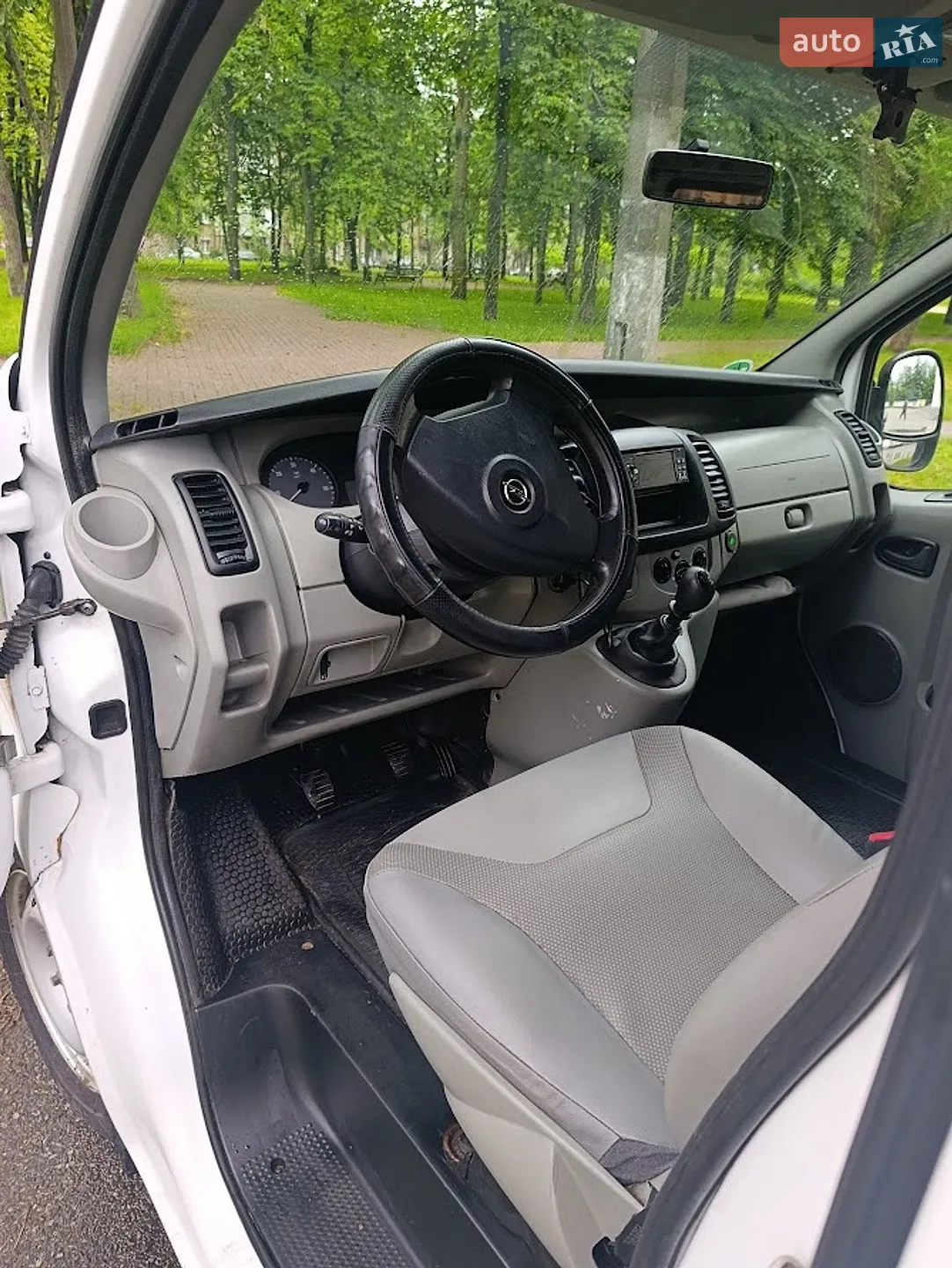 2010 Opel Vivaro - мініатюра 7