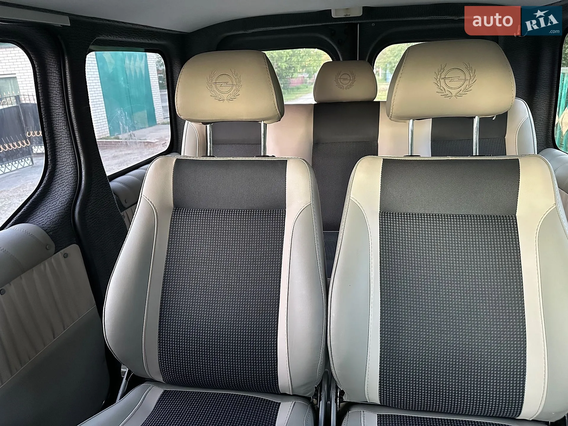 2011 Opel Vivaro - мініатюра 21