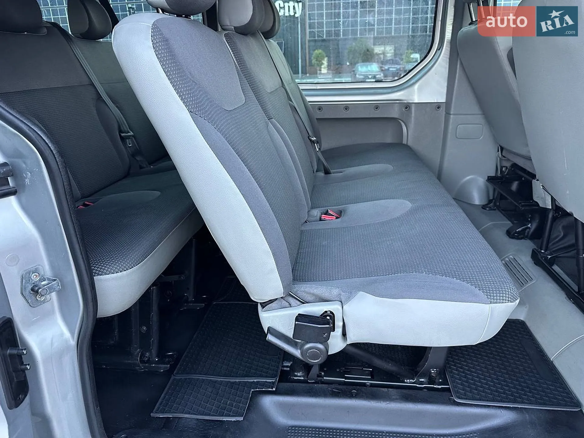 2013 Opel Vivaro - мініатюра 15