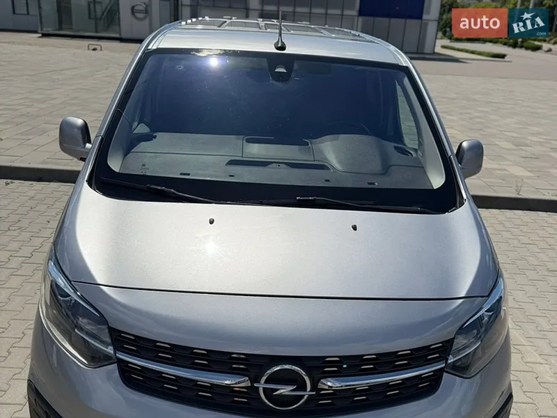 Opel Vivaro 2019 VIN VXEVFAHKKLZ017731 фото оголошення 8 з 48